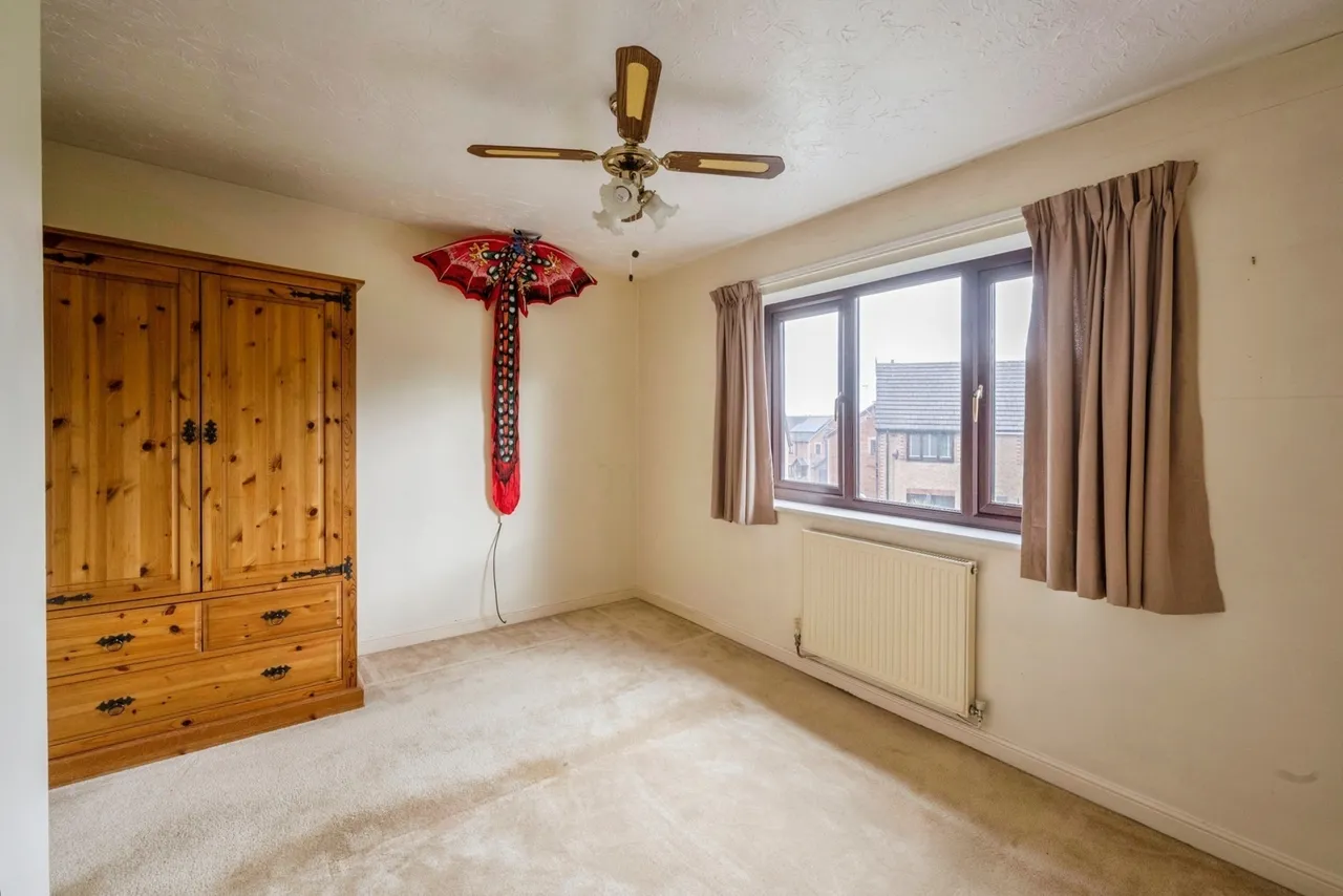 Grace Road, Edlington, Doncaster, South Yorkshire, DN12, photo 9