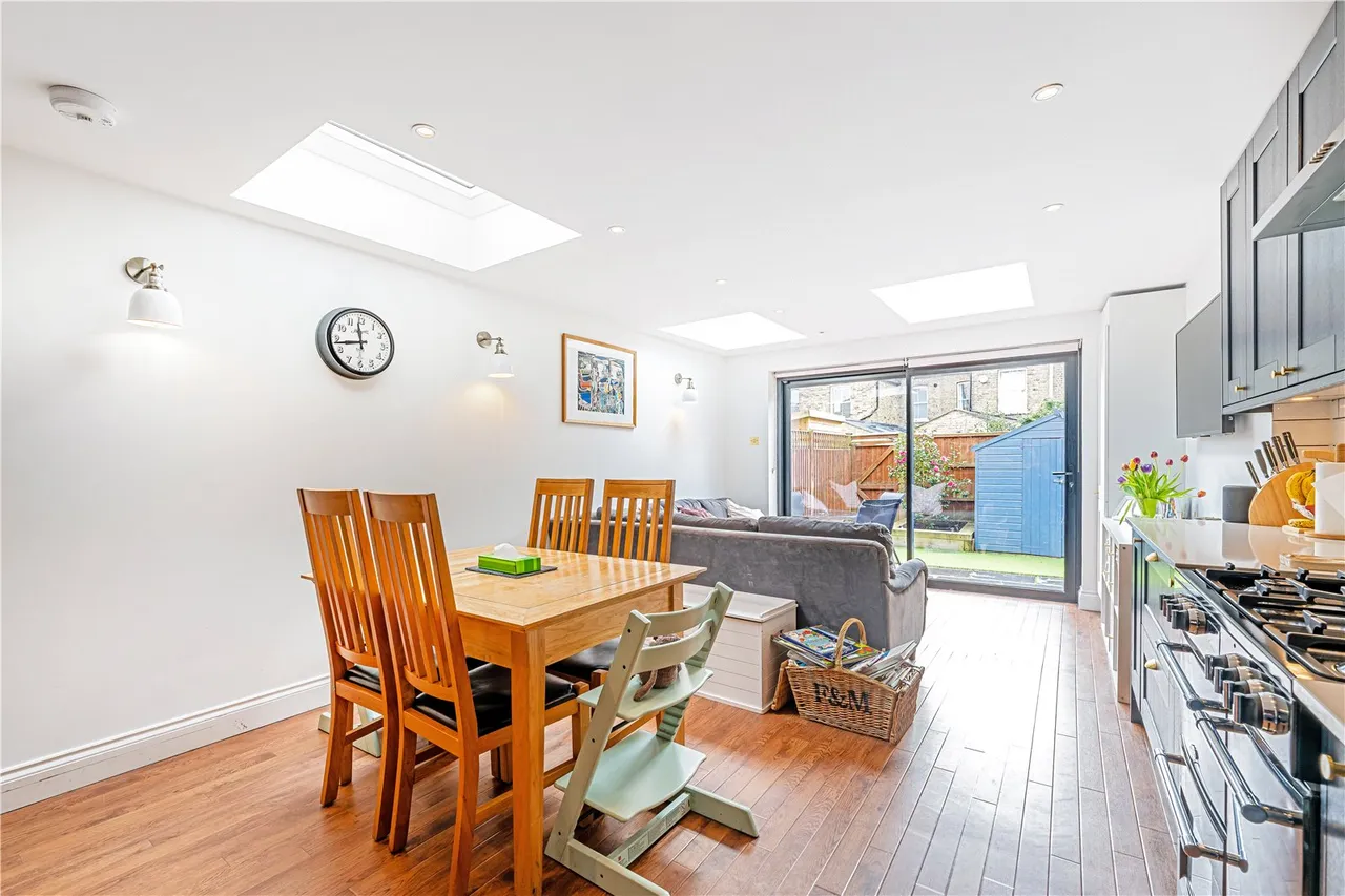 Victor Road, Teddington, TW11 8SR, photo 4