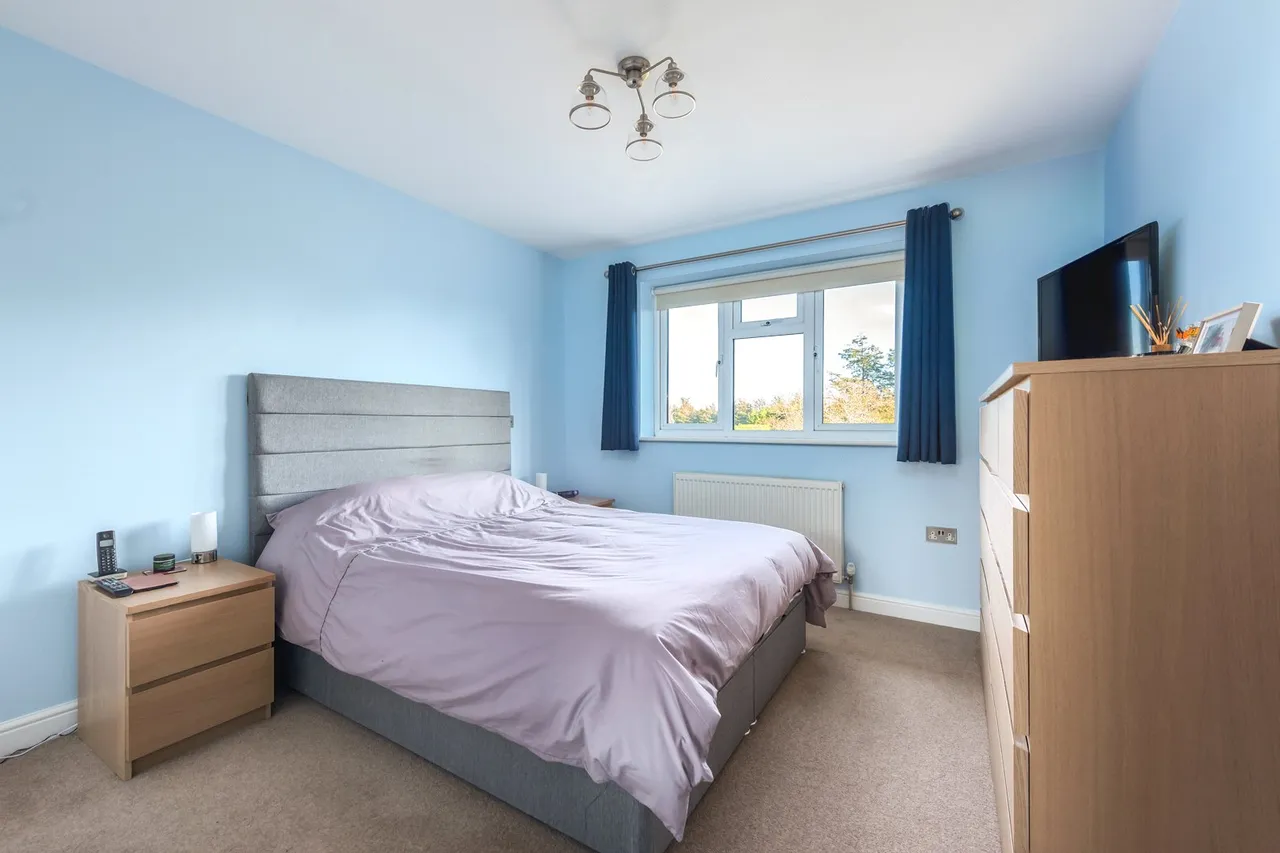 Worple Road, Staines, TW18, photo 18