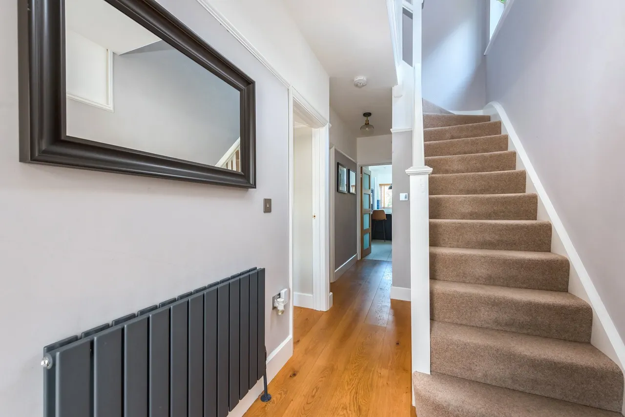 Worple Road, Staines, TW18, photo 8