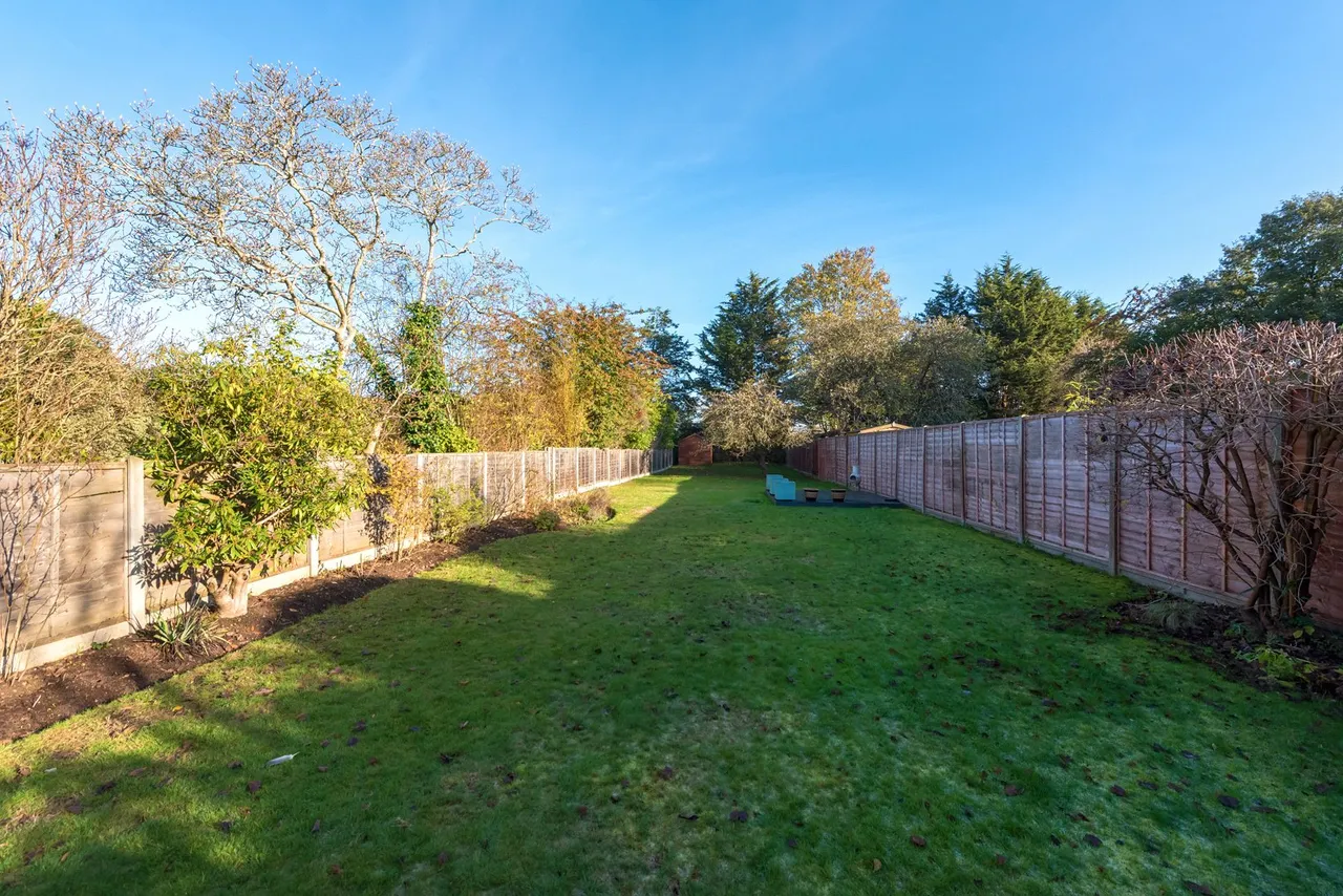 Worple Road, Staines, TW18, photo 12