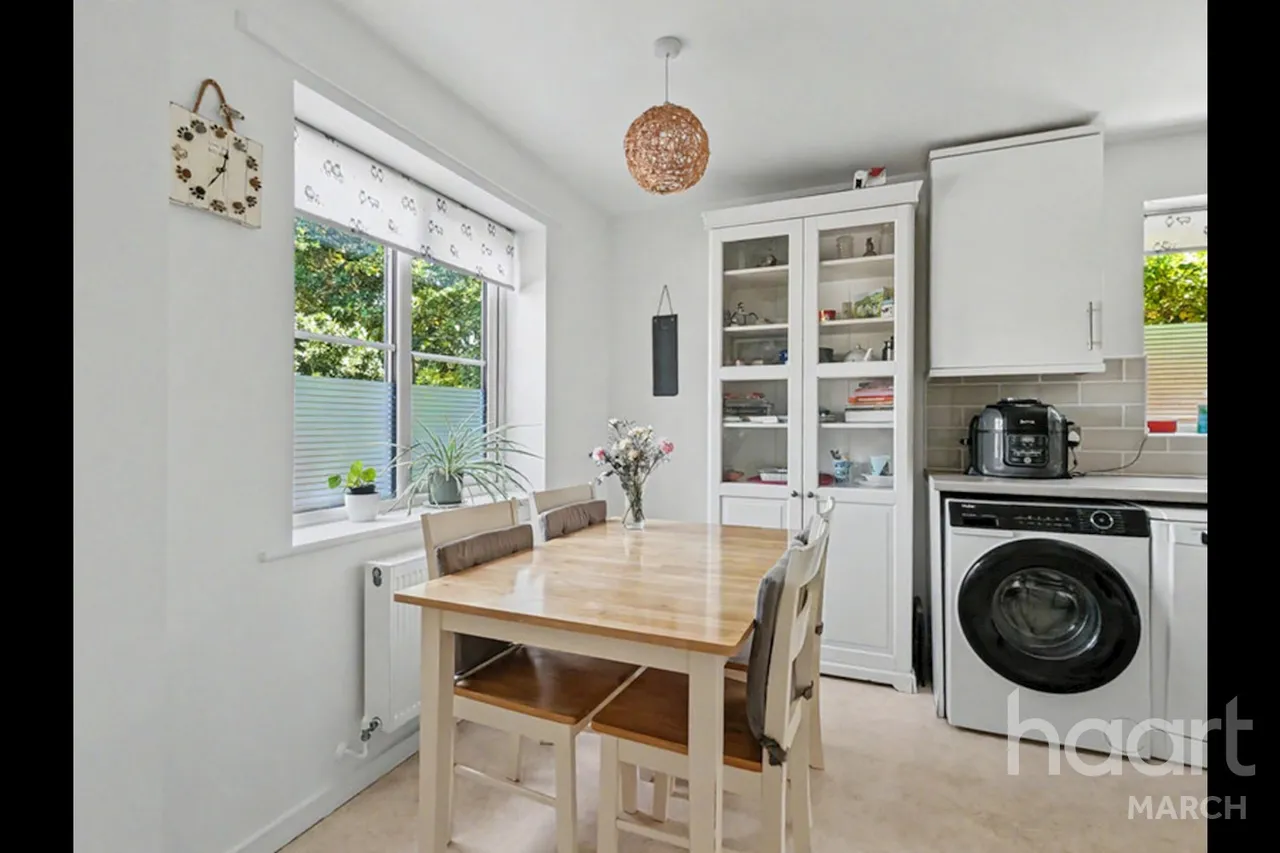 Lancaster Way, Chatteris, PE16, photo 12