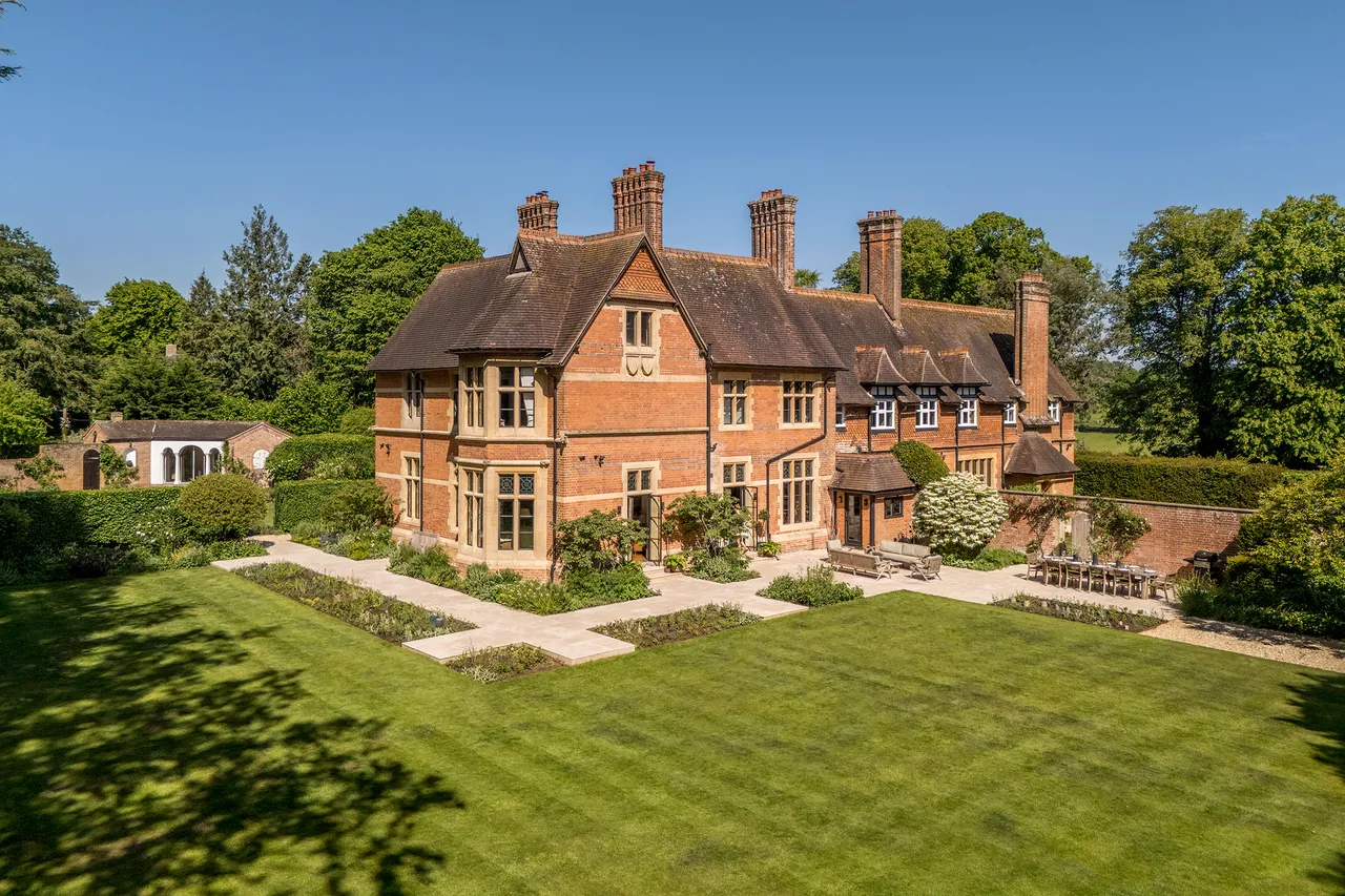 9 bed house for sale, Brightwalton, Newbury, RG20