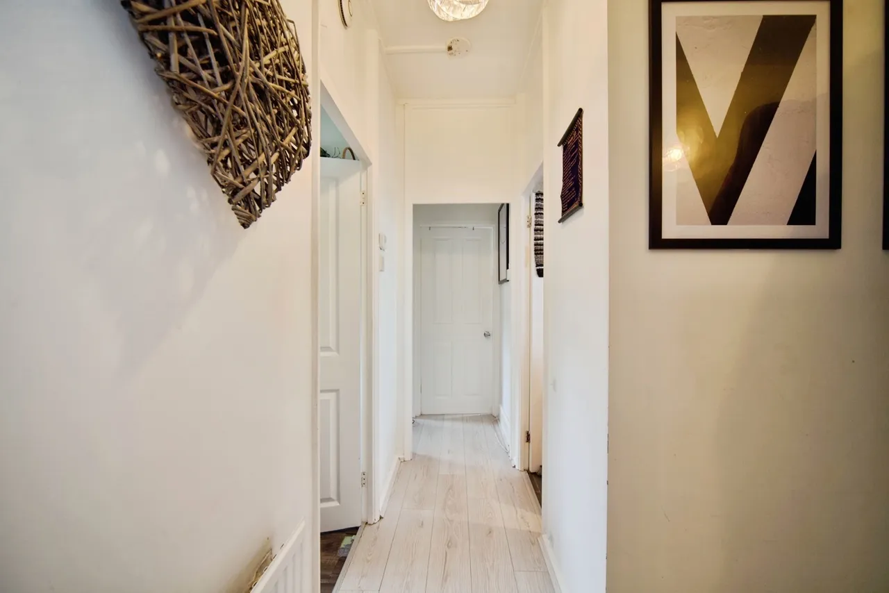 Brading Crescent, LONDON, E11, photo 16