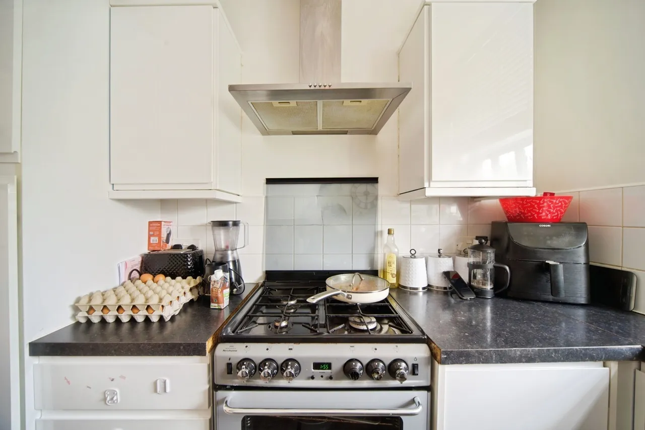 Brading Crescent, LONDON, E11, photo 7