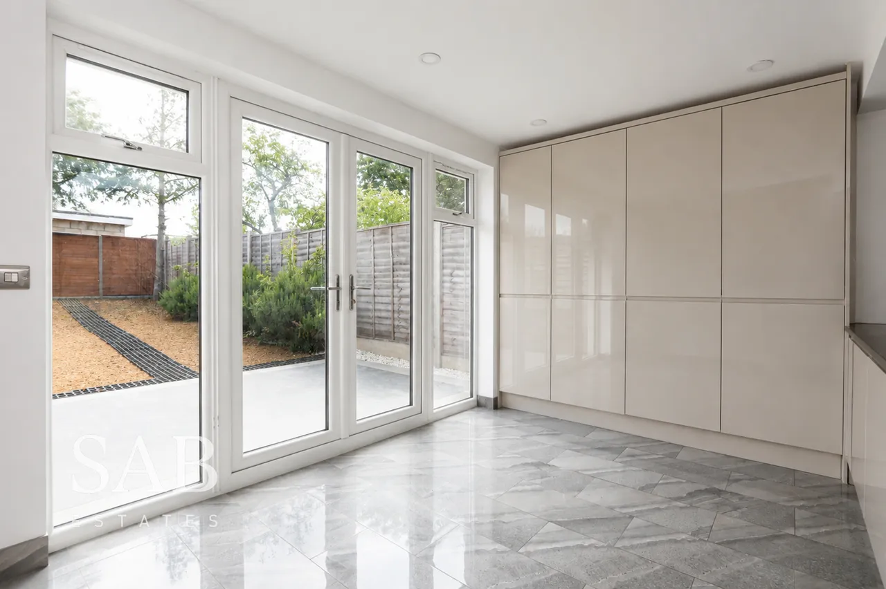 Ferrymead Avenue, Greenford, UB6, photo 10