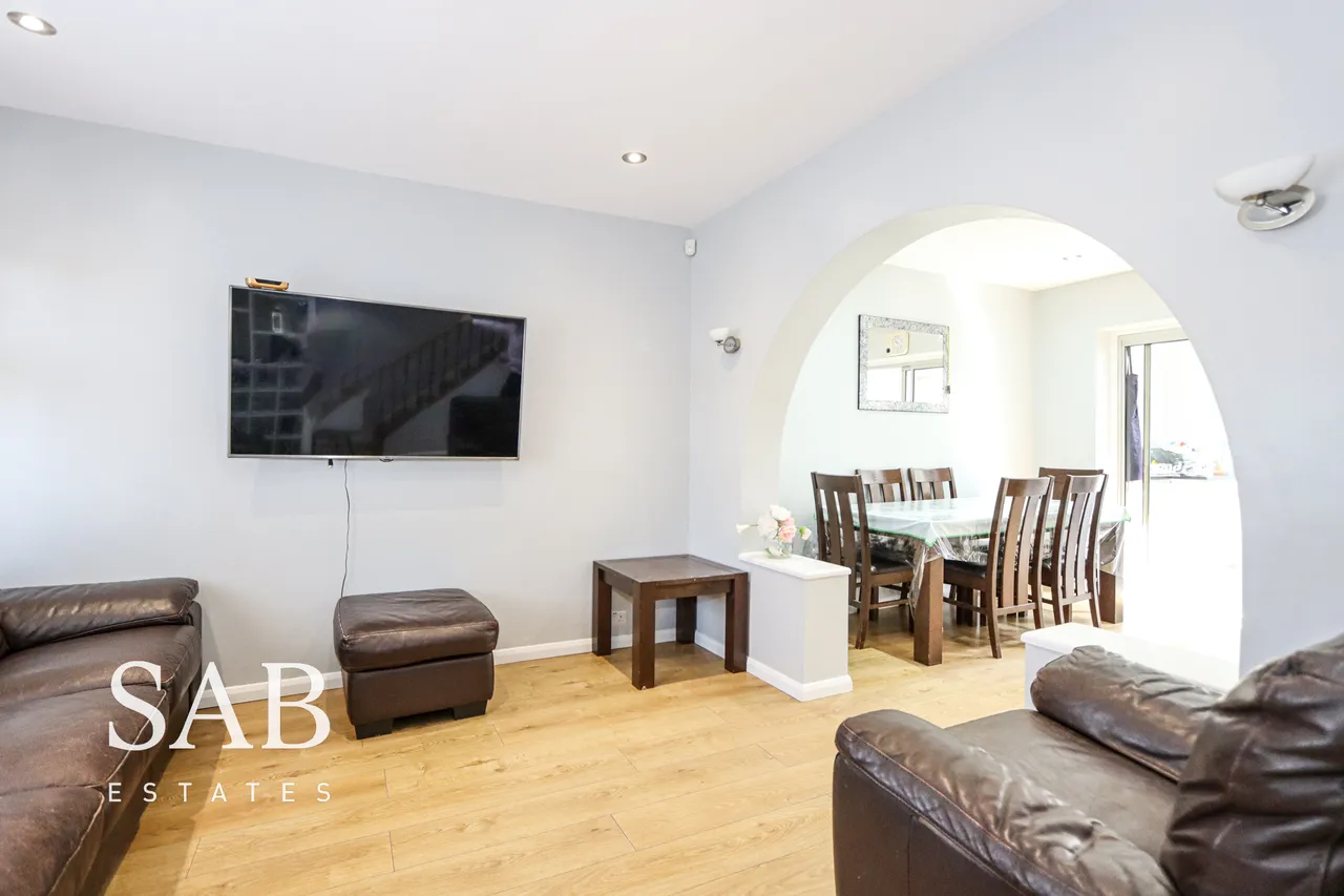 Ferrymead Avenue, Greenford, UB6, photo 5