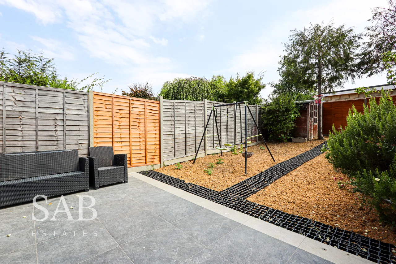 Ferrymead Avenue, Greenford, UB6, photo 4