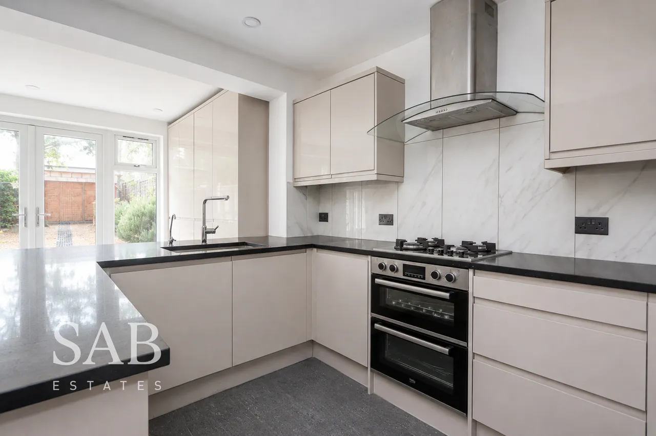 Ferrymead Avenue, Greenford, UB6, photo 8