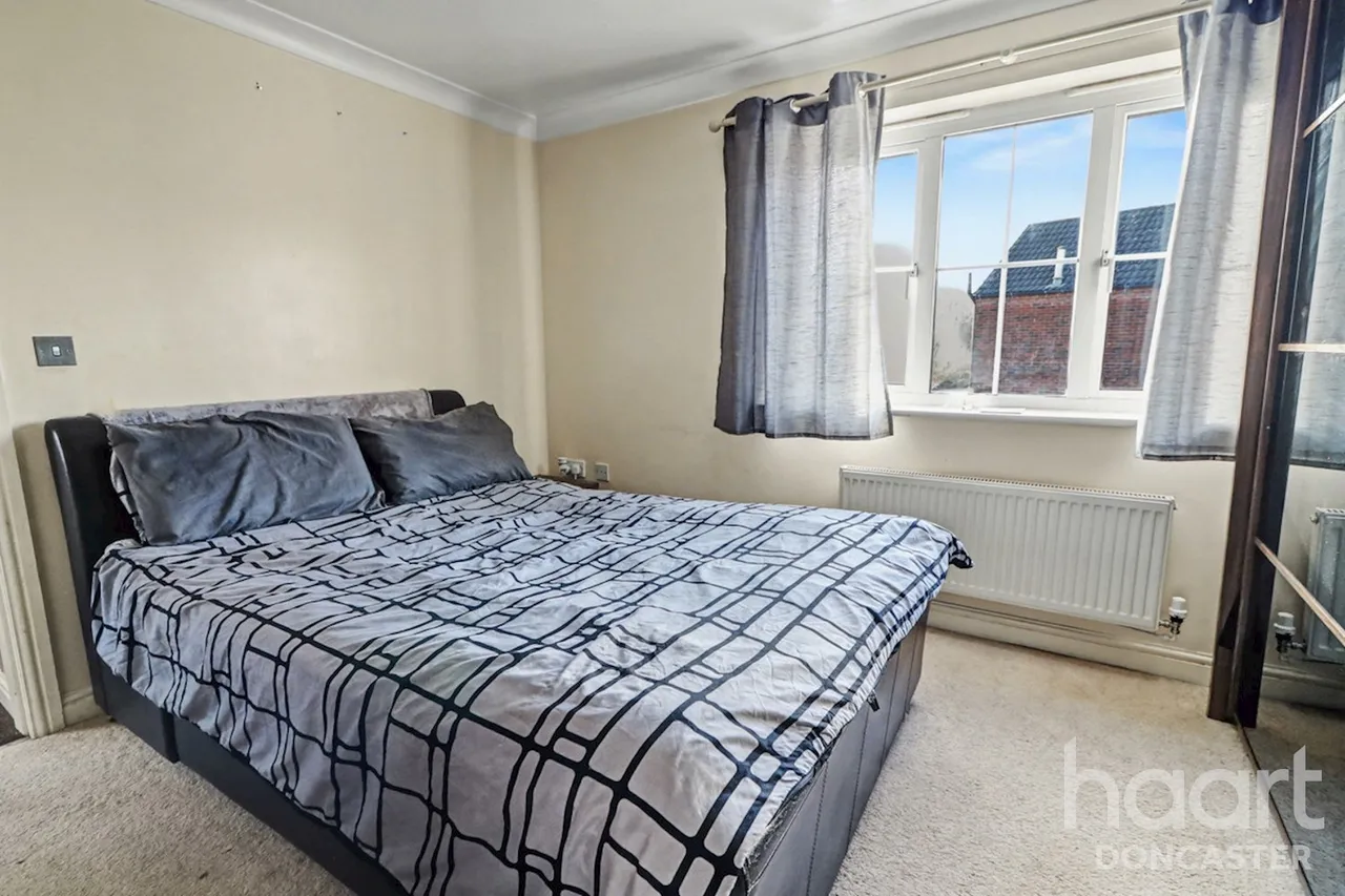 Lord Porter Avenue, Stainforth, DN7, photo 14
