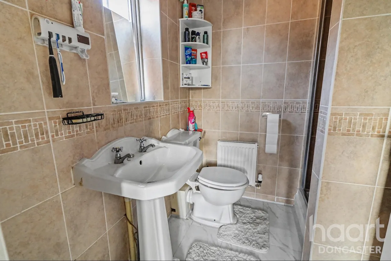 Lord Porter Avenue, Stainforth, DN7, photo 16