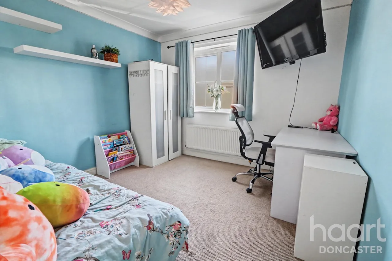 Lord Porter Avenue, Stainforth, DN7, photo 17