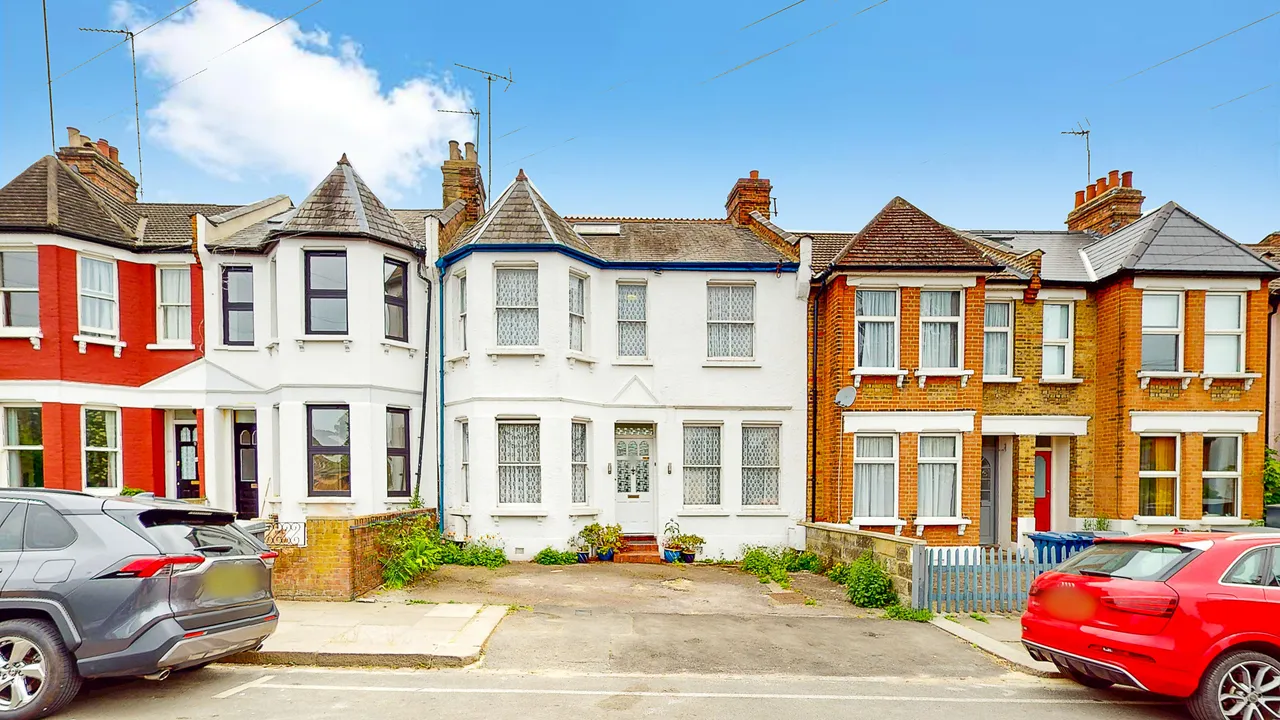 Pembroke Road, N10, photo 13