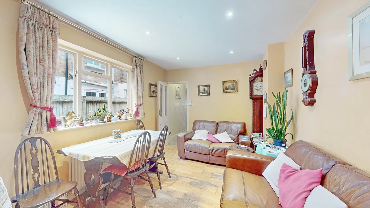 8 bed house for sale, Pembroke Road, N10
