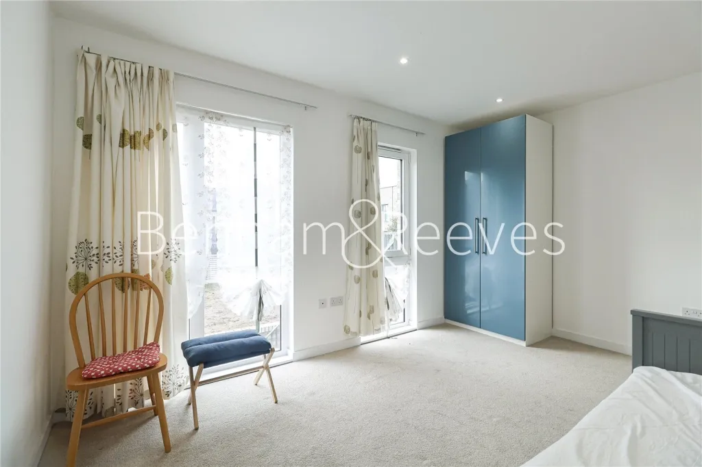 Farnsworth Drive, Edgware, HA8, photo 18