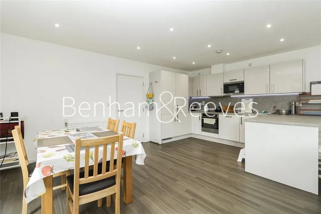 Farnsworth Drive, Edgware, HA8, photo 6