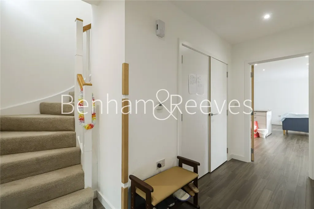 Farnsworth Drive, Edgware, HA8, photo 12