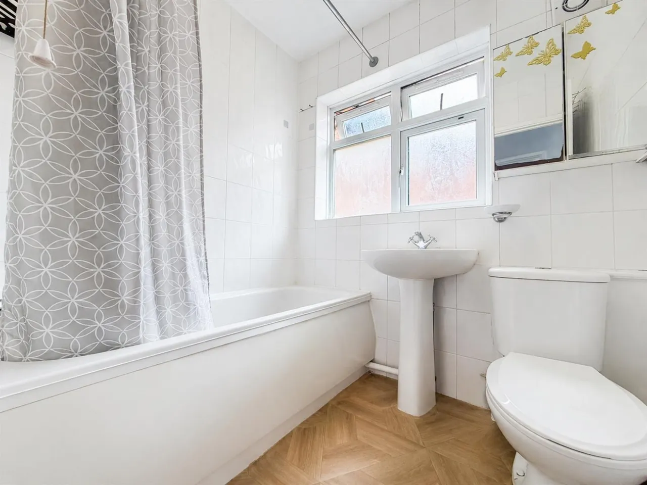 bed Maisonette For SaleBlackberry Farm Close, Heston, TW5, photo 5