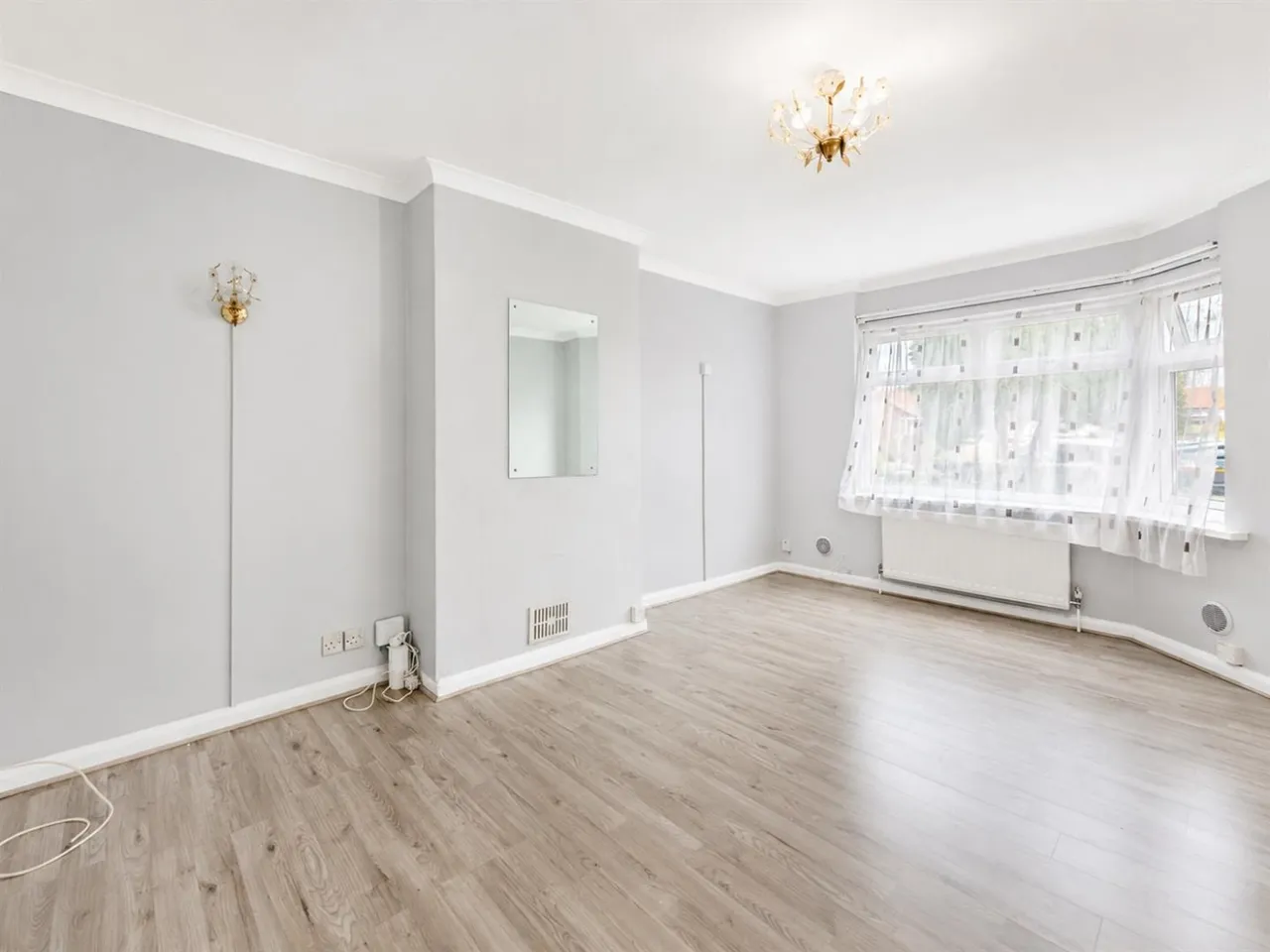 bed Maisonette For SaleBlackberry Farm Close, Heston, TW5, photo 4