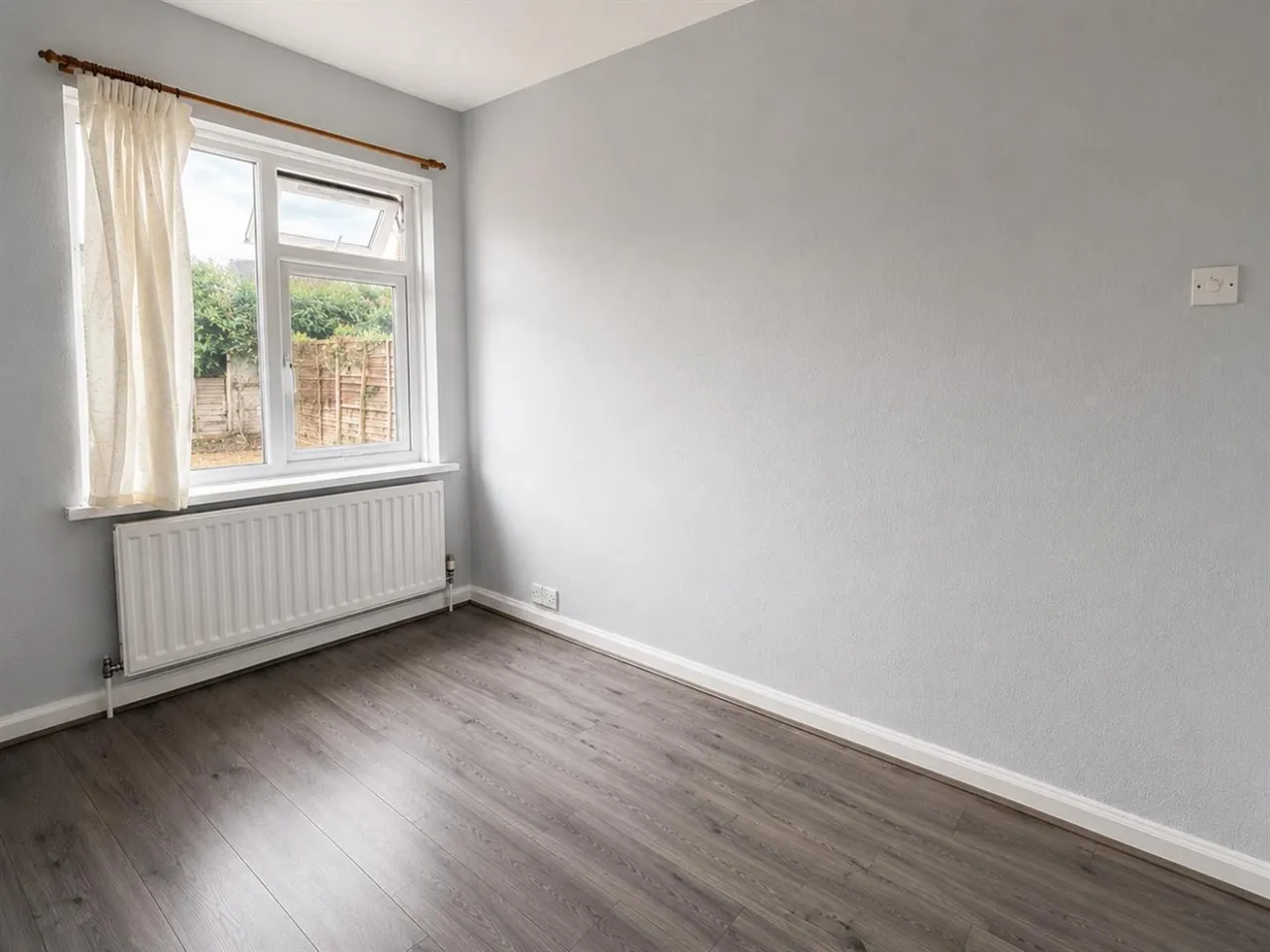 bed Maisonette For SaleBlackberry Farm Close, Heston, TW5, photo 8