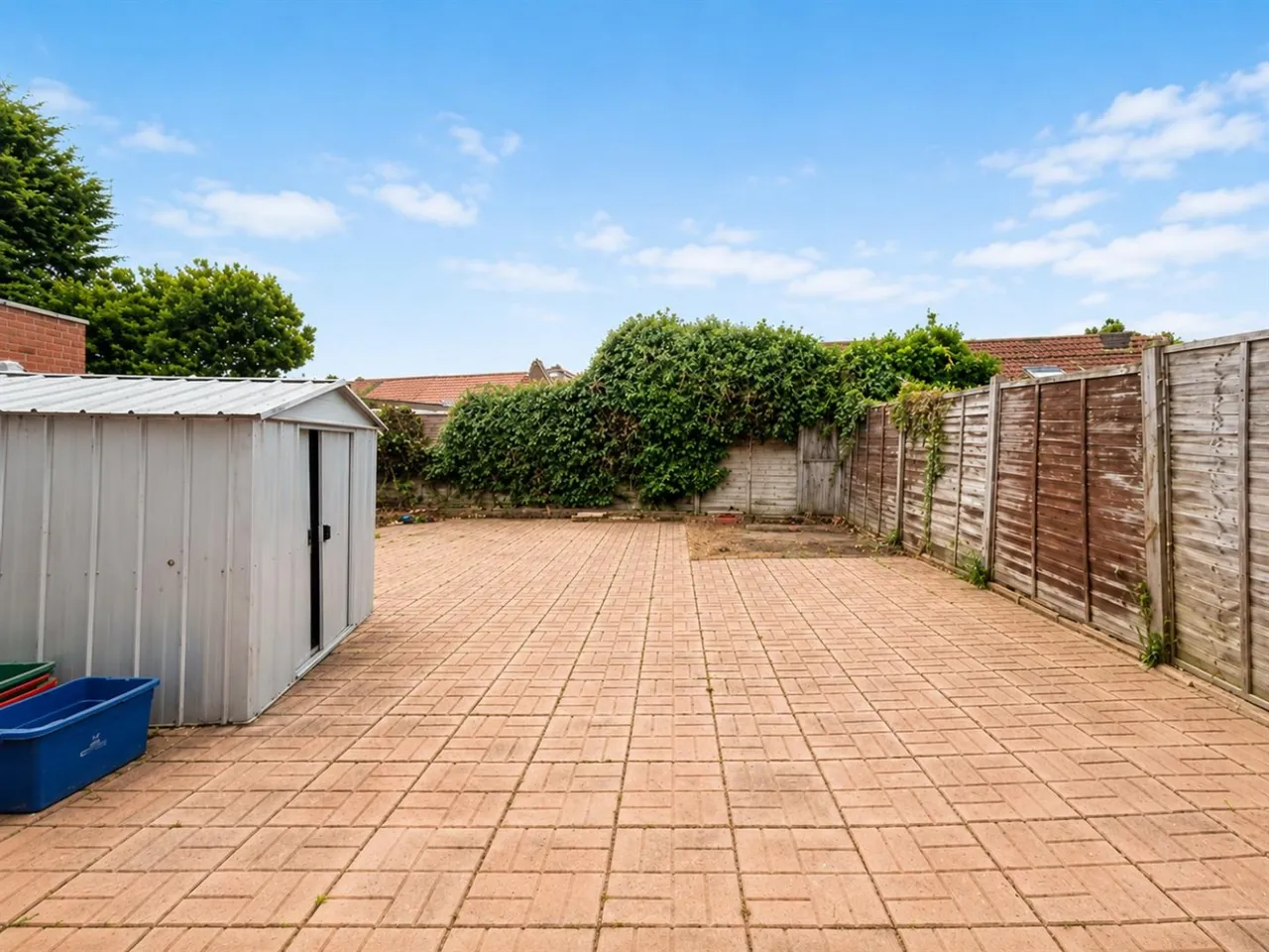 bed Maisonette For SaleBlackberry Farm Close, Heston, TW5, photo 6