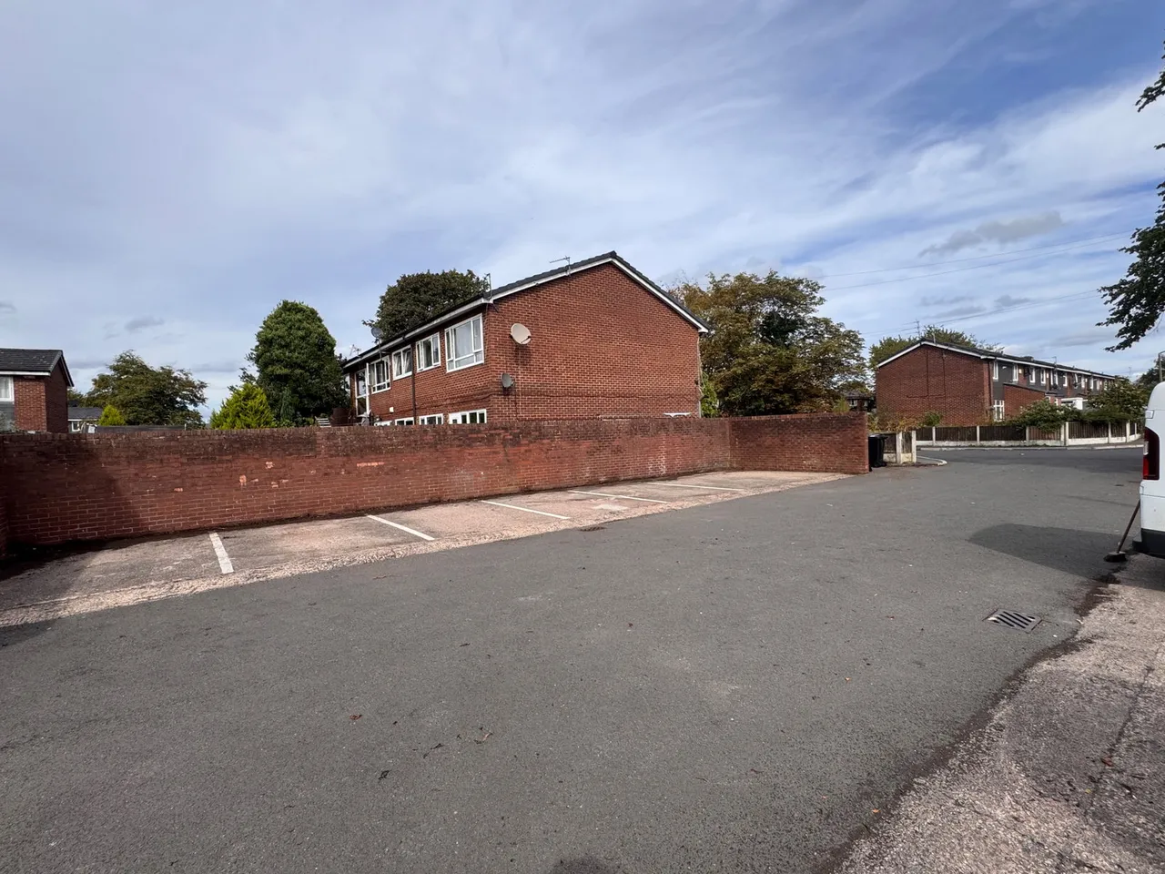 Goodwood Avenue, Sale, M33, photo 11