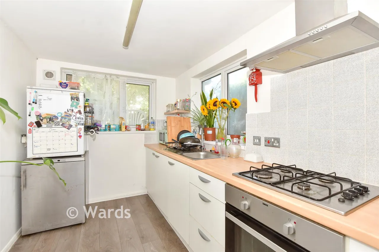 Cheriton Road, Folkestone, CT20, photo 3