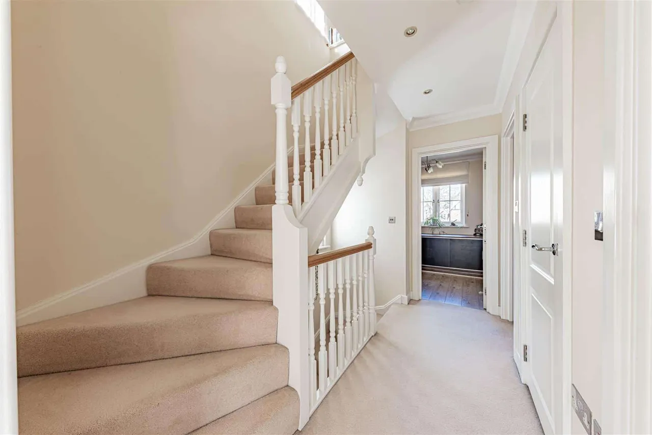 College Gardens, Westgate-On-Sea, Kent, CT8 8EY, photo 10