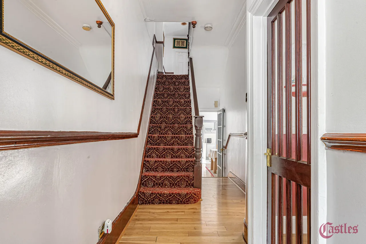 Lea Bridge Road, London, E5, photo 30