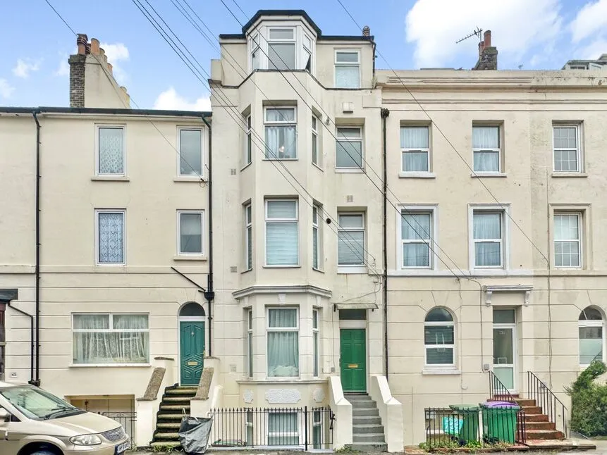 1 bed flat for sale — Harbour Way, Folkestone, Kent, CT20
