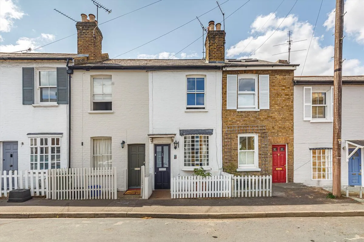 2 bed house for sale, Albert Road, Richmond, TW10