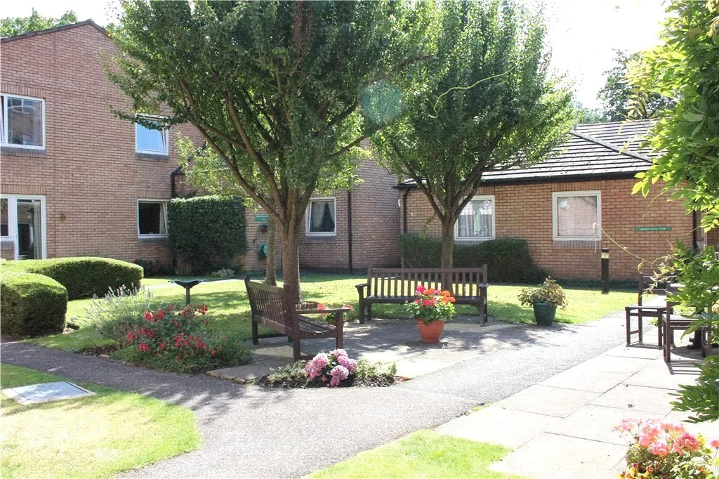 Mount Hermon Road, Woking, GU22, photo 9