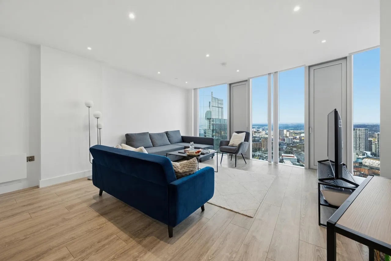 2 bed flat for sale, Silvercroft Street, Manchester, M15