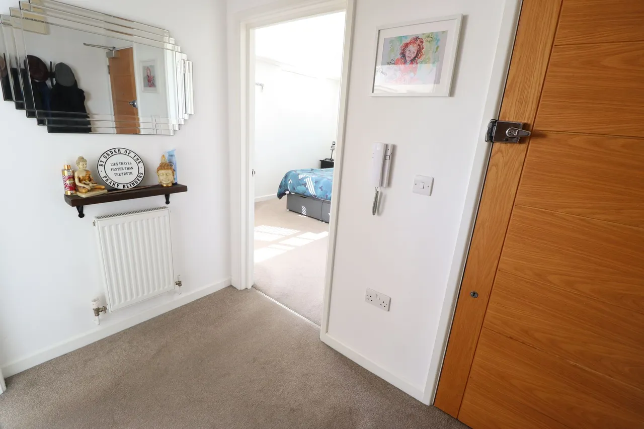 High Street, Rayleigh, SS6, photo 8