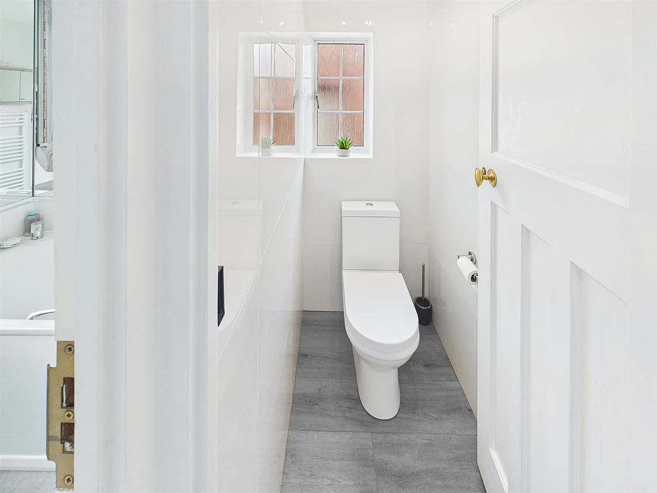 Meadway, Ruislip, Middlesex, HA4 7QW, photo 17