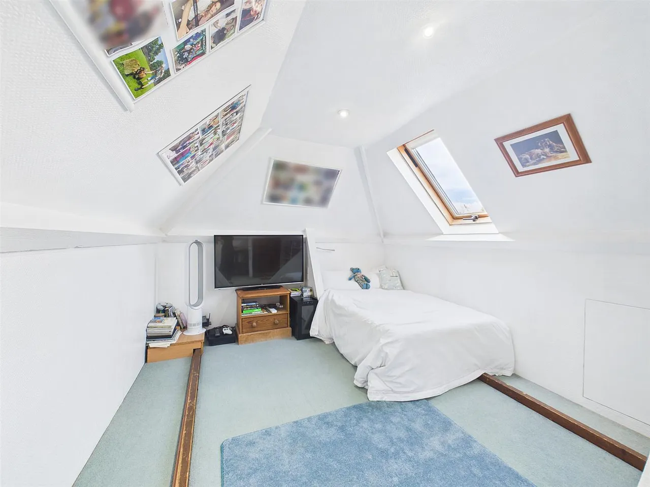 Meadway, Ruislip, Middlesex, HA4 7QW, photo 19