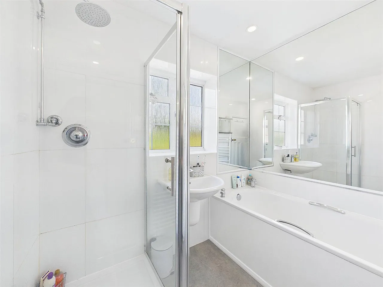 Meadway, Ruislip, Middlesex, HA4 7QW, photo 16