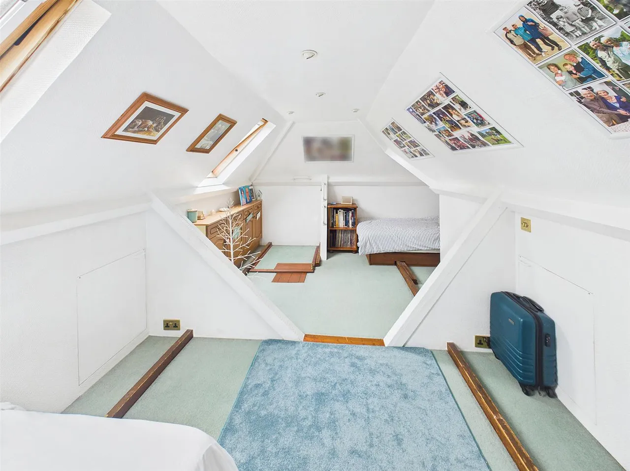 Meadway, Ruislip, Middlesex, HA4 7QW, photo 20