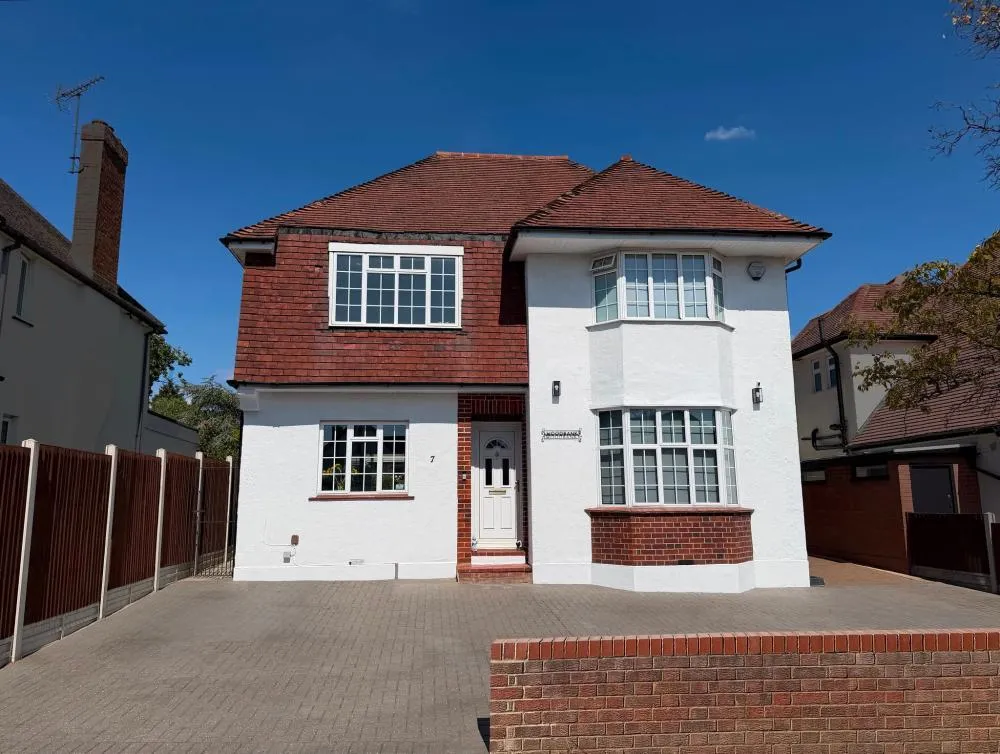 4 bed property for sale — Meadway, Ruislip, Middlesex, HA4 7QW