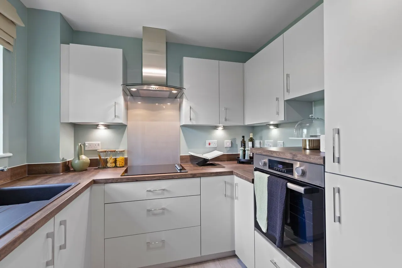 Summer Court, Burley in Wharfedale, LS29, photo 12