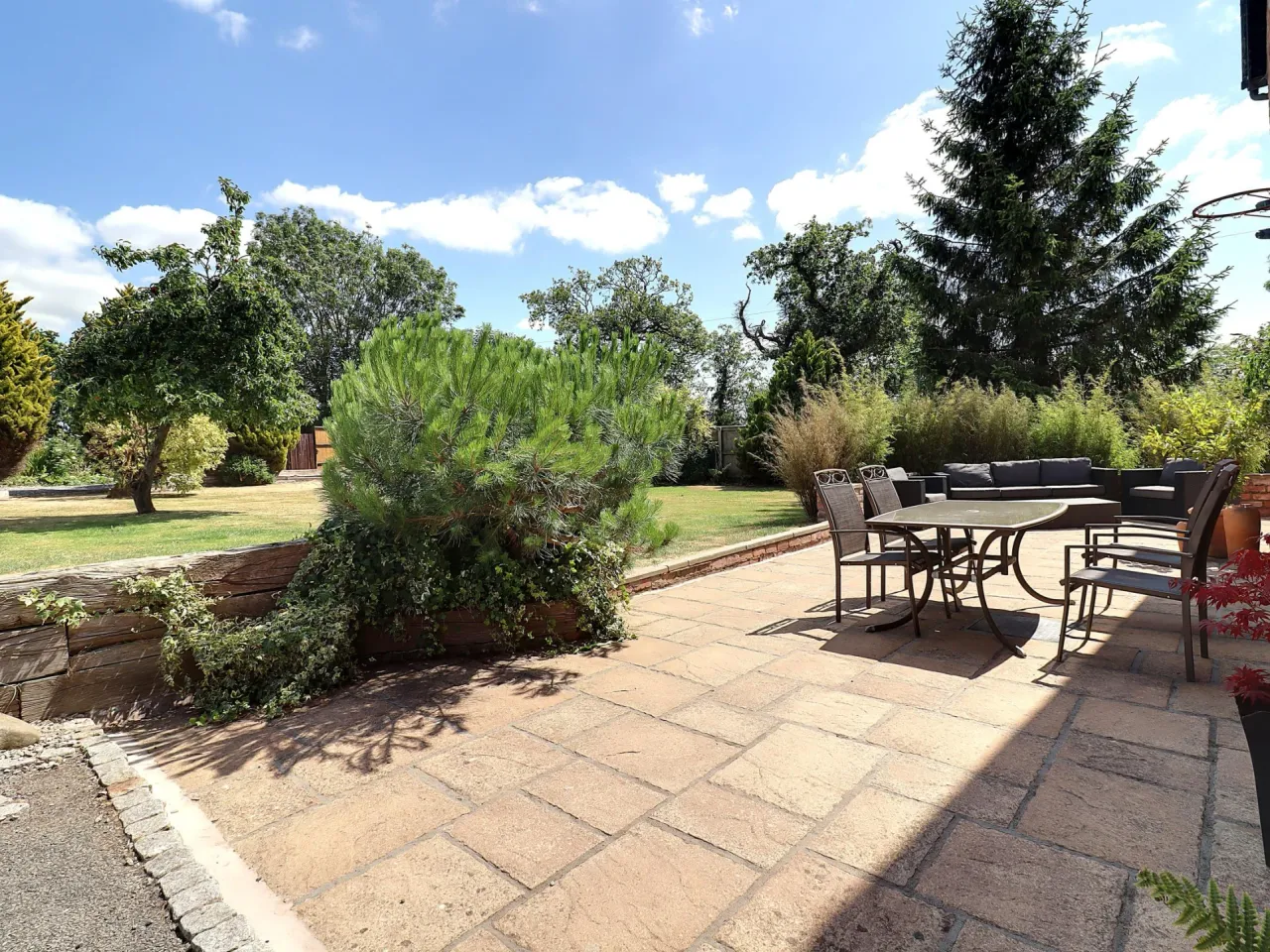 Wrexham Road, Tarporley, photo 6
