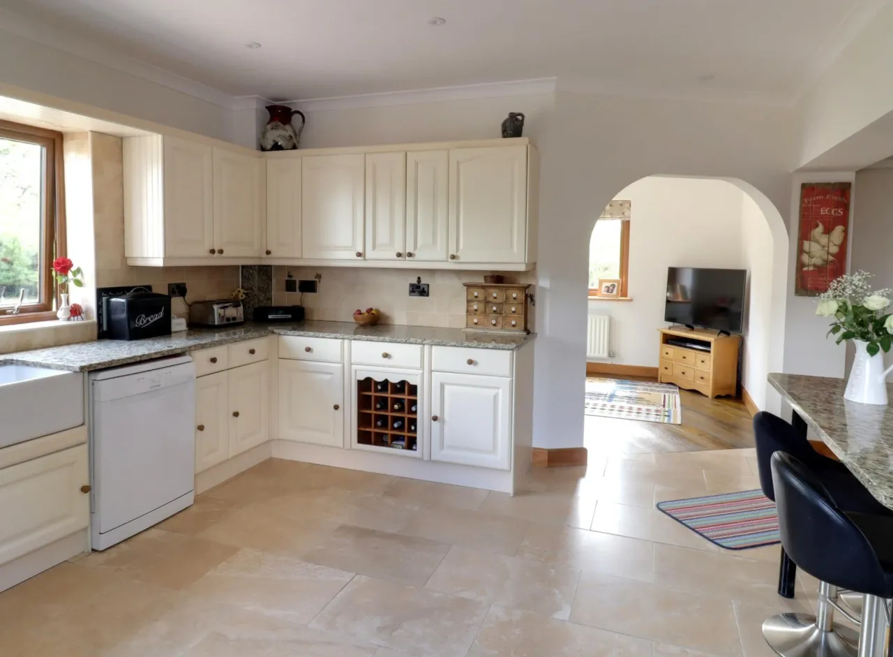 Wrexham Road, Tarporley, photo 3