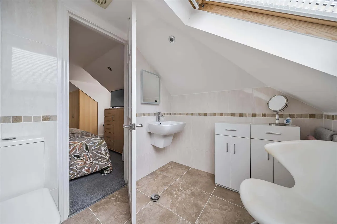 Bowes Avenue, Margate, Kent, CT9 5EP, photo 13