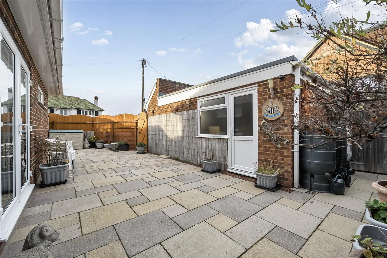 Bowes Avenue, Margate, Kent, CT9 5EP, photo 23
