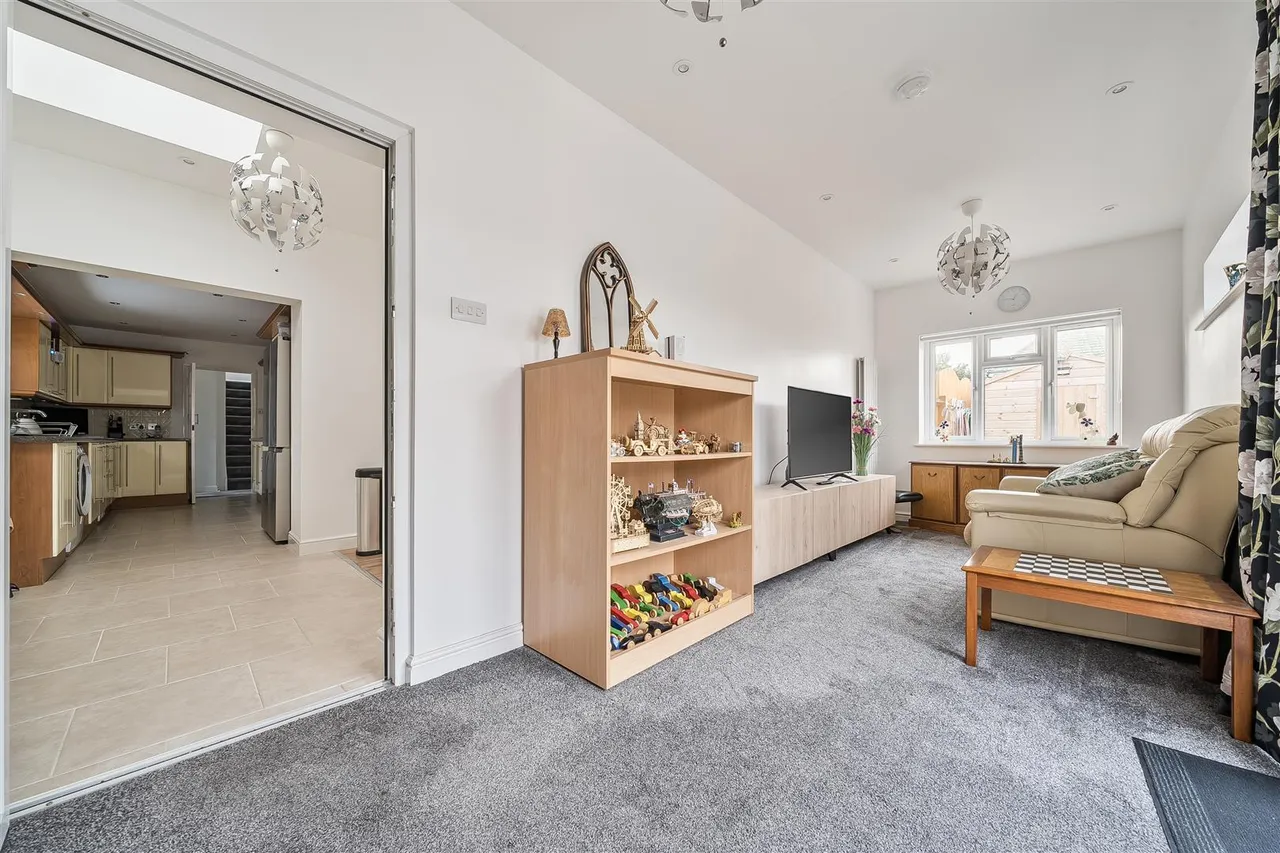 Bowes Avenue, Margate, Kent, CT9 5EP, photo 9