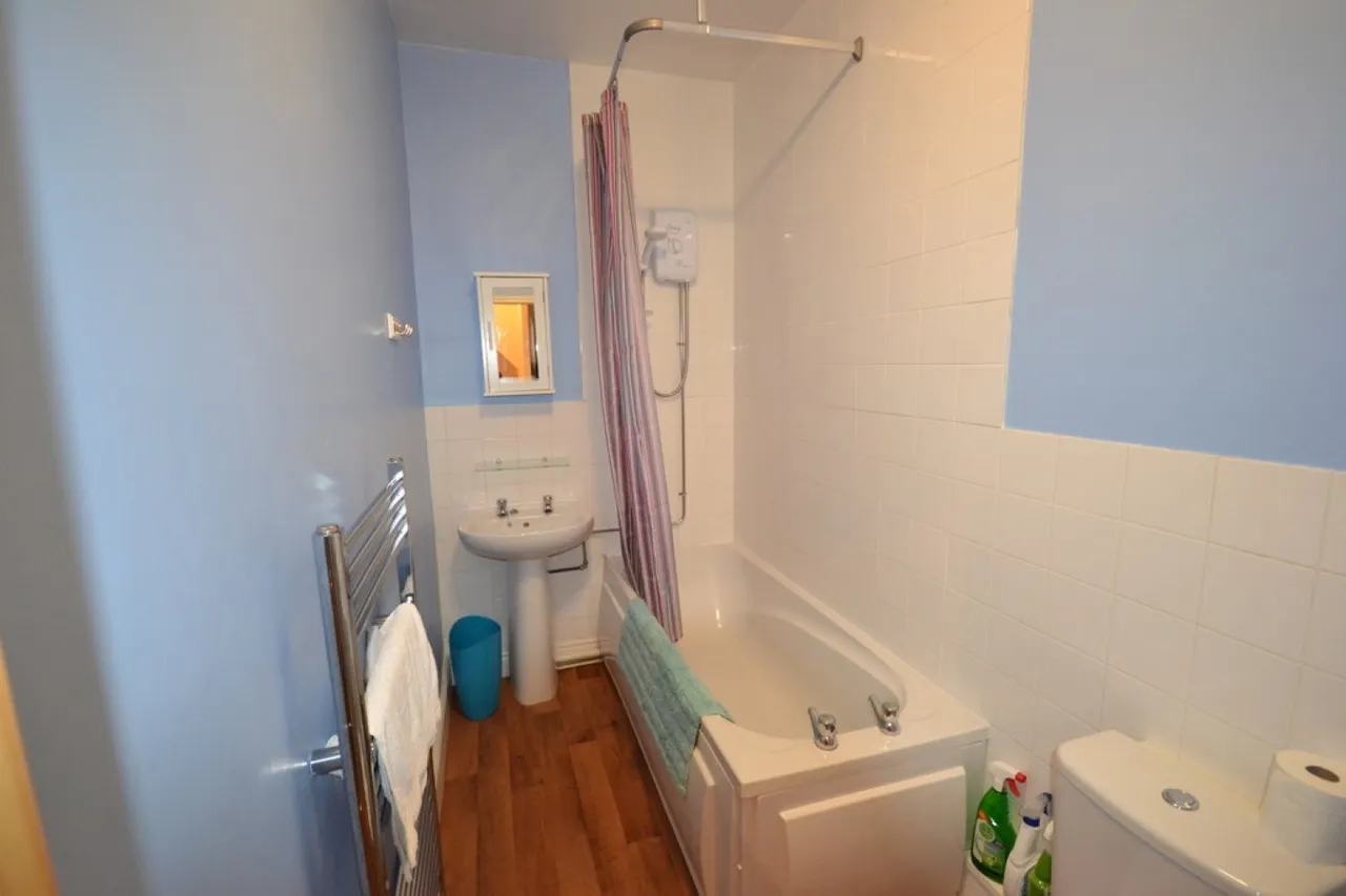 Clement Street, Huddersfield, photo 7
