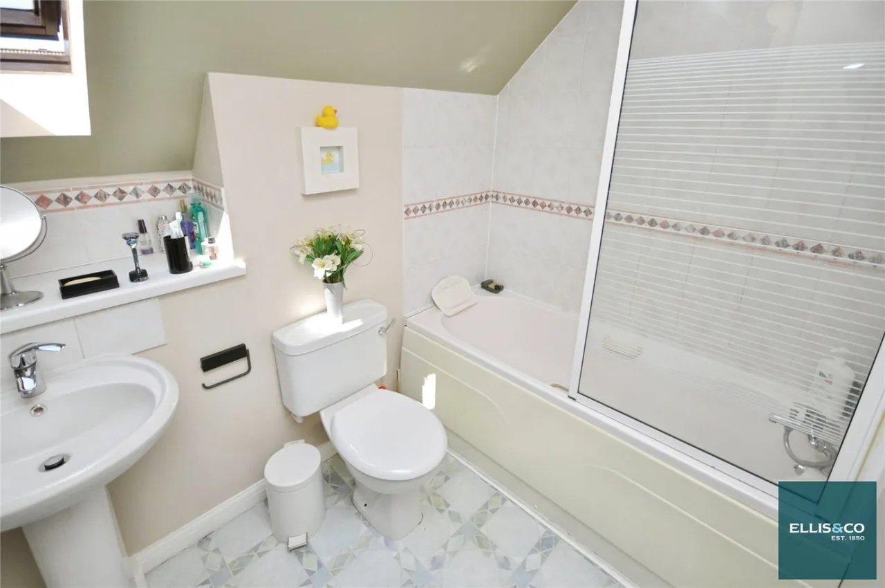 Dorset Mews, Finchley, N3, photo 3
