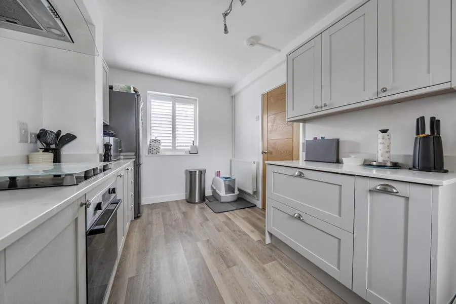 Cavalry Crescent, Windsor, SL4, photo 3