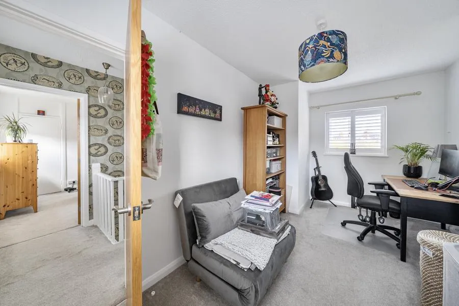 Cavalry Crescent, Windsor, SL4, photo 7