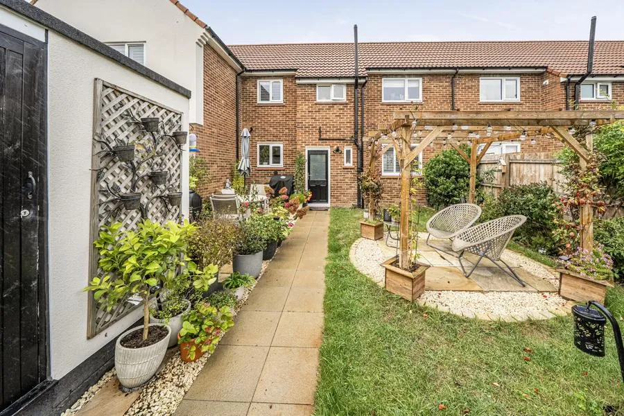 Cavalry Crescent, Windsor, SL4, photo 9